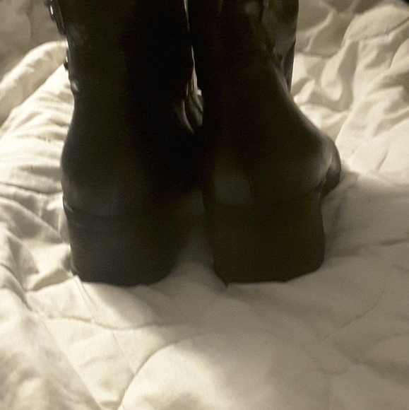 Leather boots - Picture 14 of 15